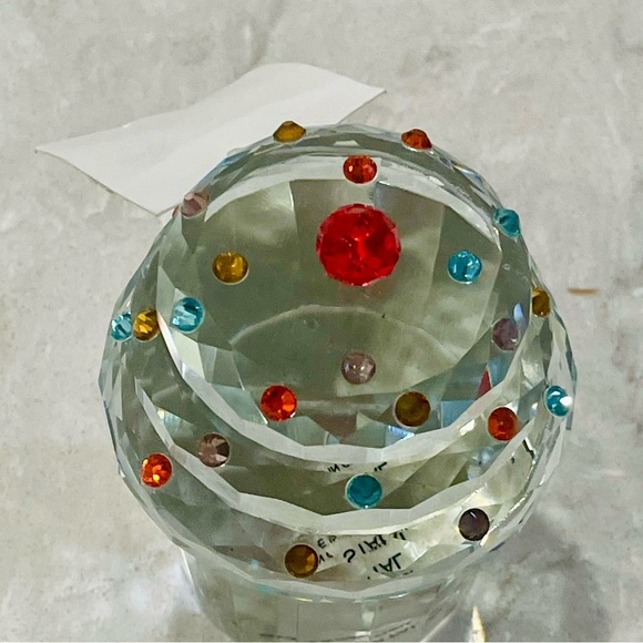 Crystal cupcake, clear glass beautifully decorated, unique keepsake gift! - Picture 5 of 5